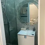 شقة Koedvirag